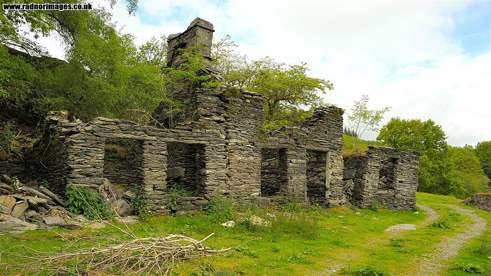 Rhiwddolion